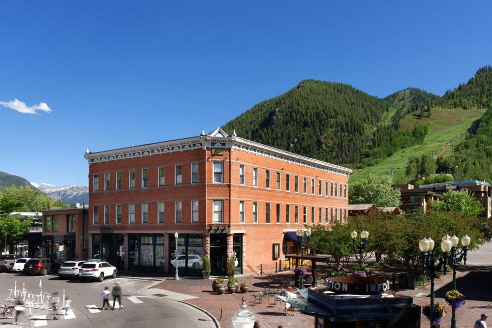 Independence Square Unit 313, Downtown Hotel Room In Aspen With Rooftop Hot Tub Екстер'єр фото